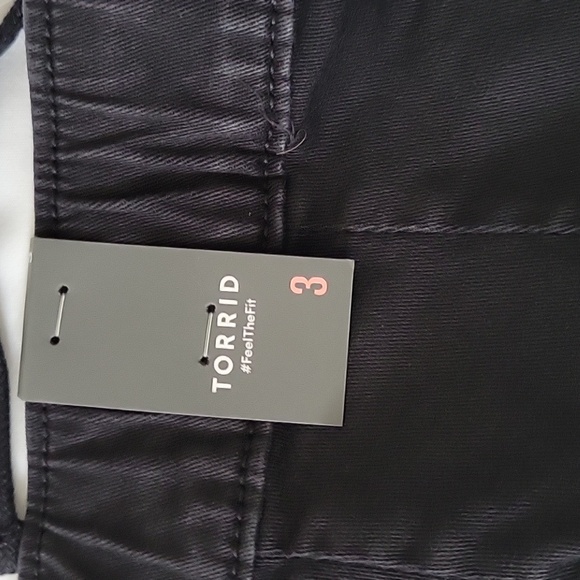 Torrid shorts - Picture 3 of 5